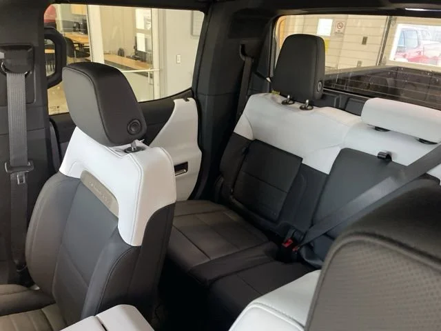 2025 GMC HUMMER EV 2X - Photo 25