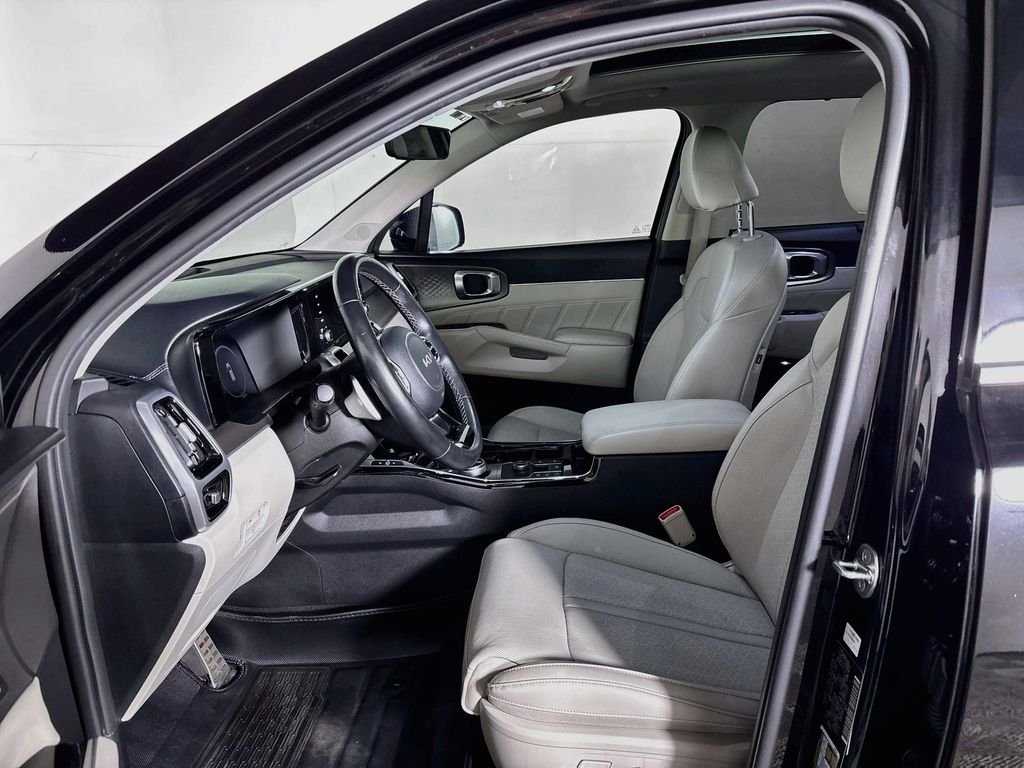 Used 2023 Aurora Black Kia SX Prestige image 11