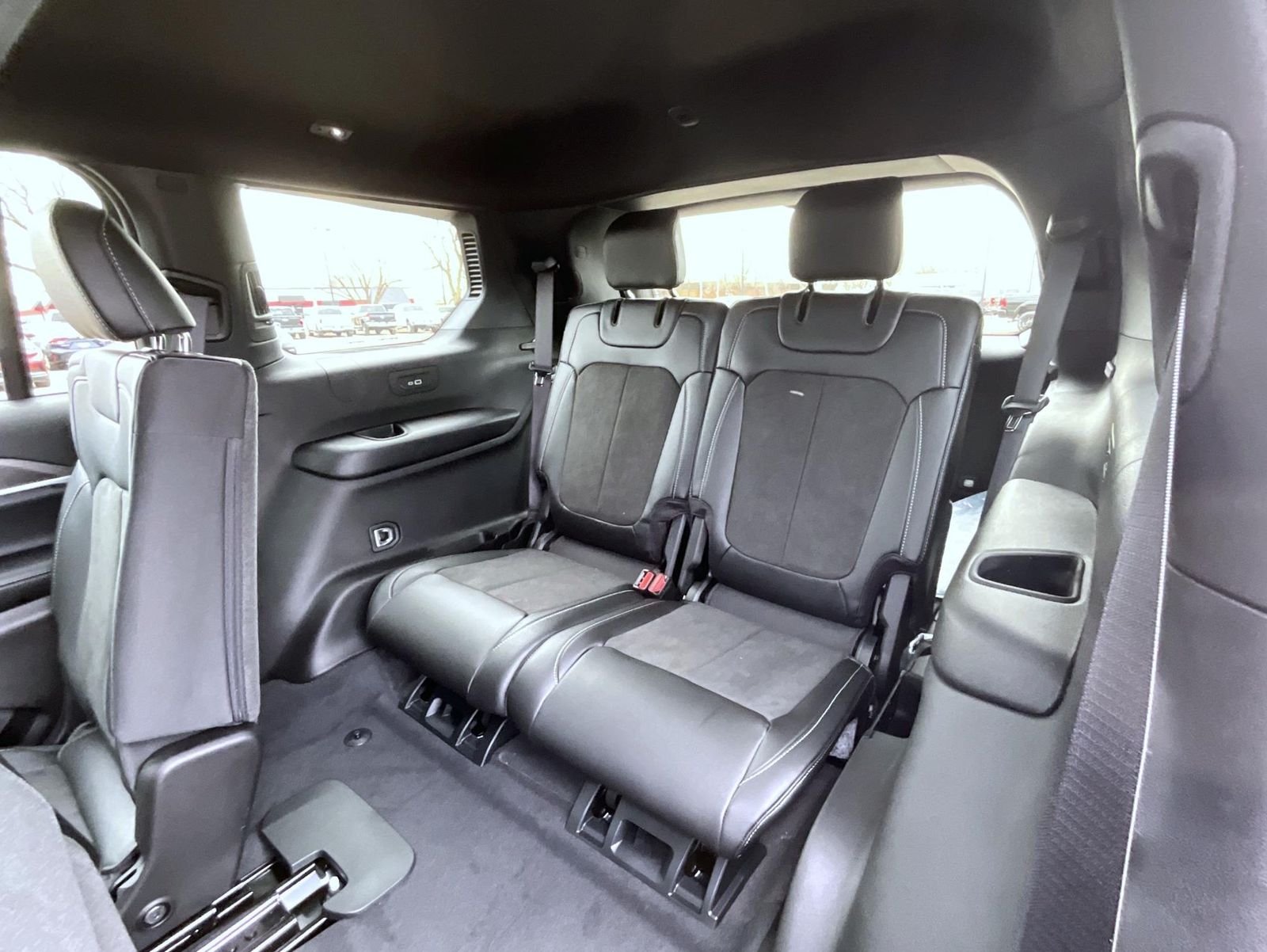 New 2026 Bright White Clear-Coat Exterior Paint Jeep Altitude image 12