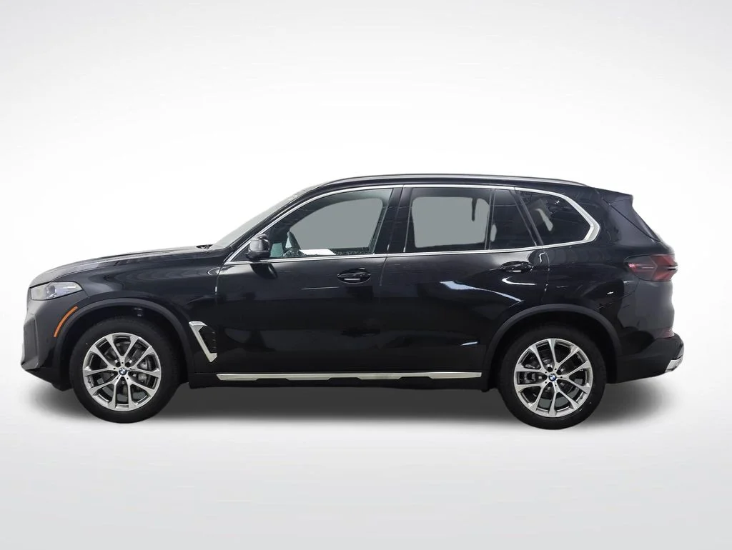 Used 2026 BMW X5 40i with VIN 5UX23EU05T9213323 for sale in Minneapolis, Minnesota