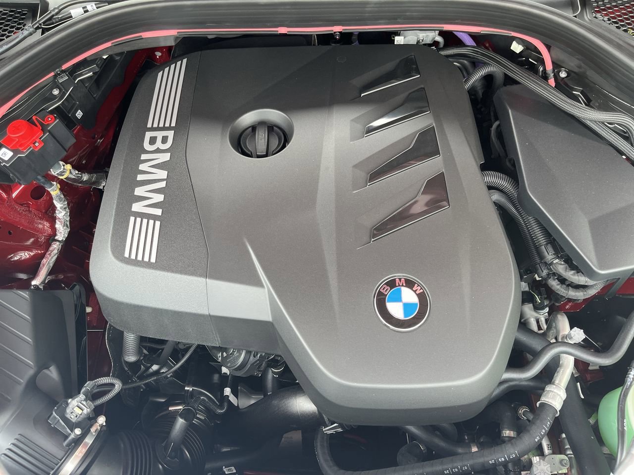 New 2026 Vegas Red Metallic BMW 30 xDrive image 38