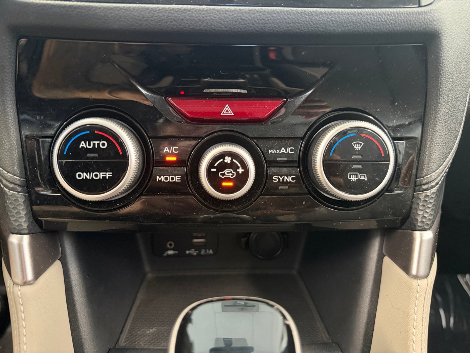 Used 2019 Crystal Black Silica Subaru Limited image 21
