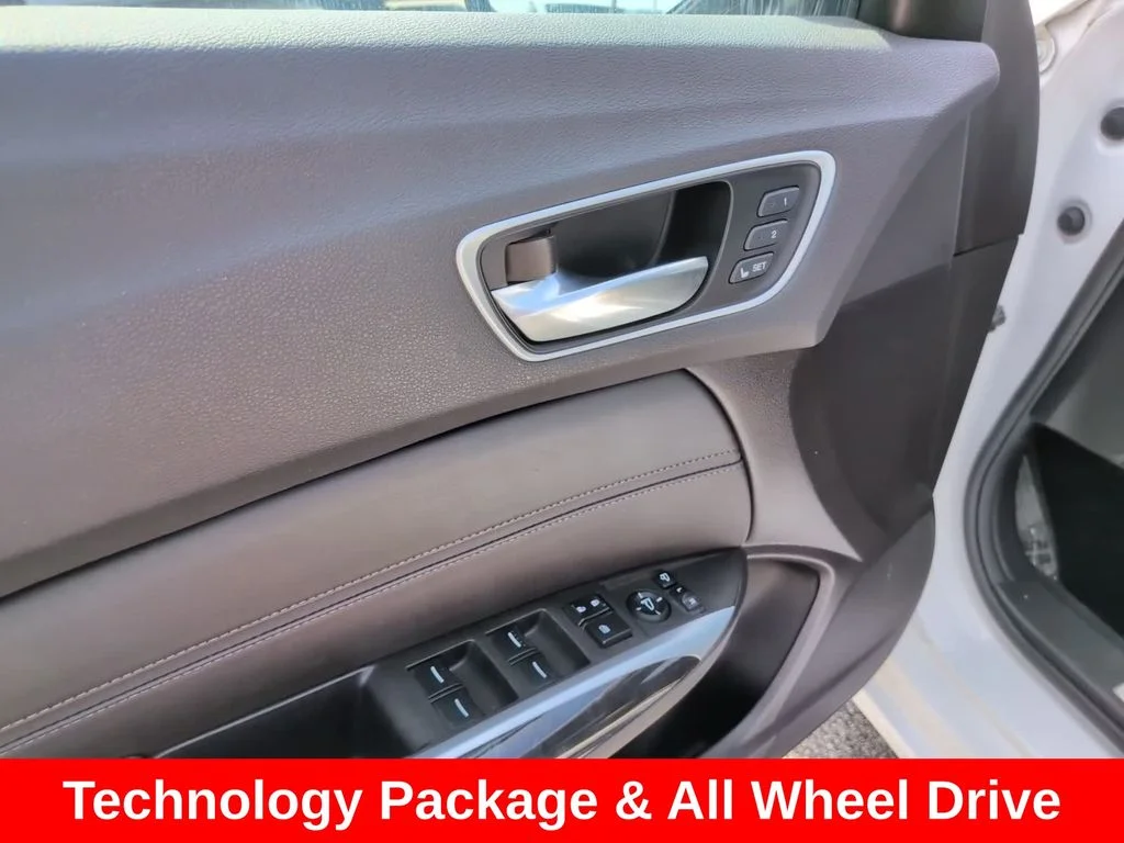 Used 2019 White Acura Technology image 17