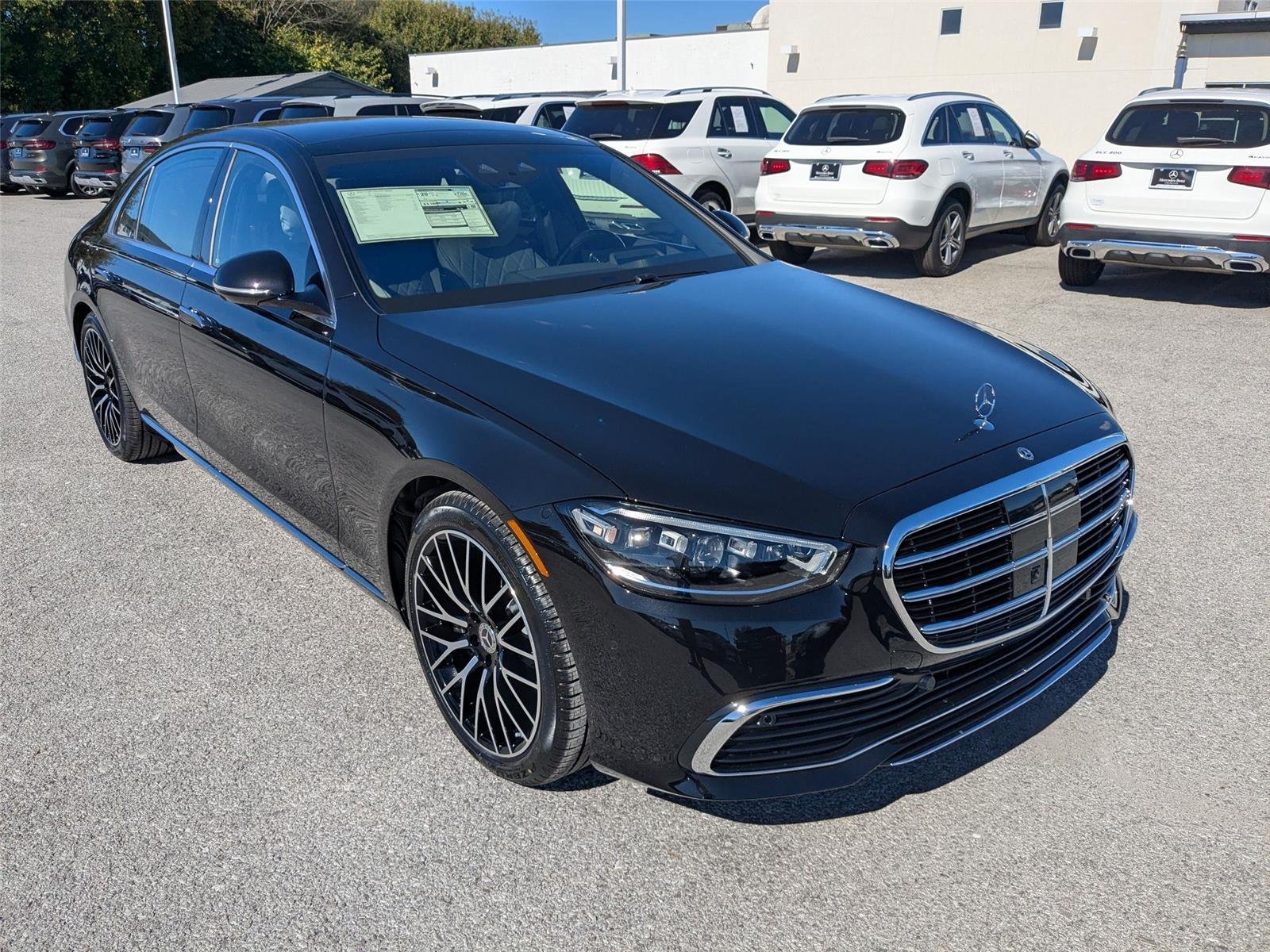 New 2026 Obsidian Black Metallic Mercedes-Benz S 580 image 3