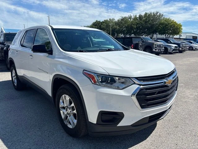Used 2020 White Chevrolet LS image 3