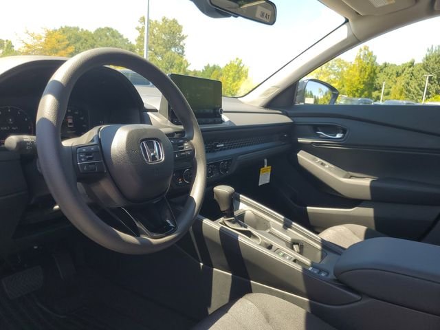 2025 Honda Accord SE - Photo 12