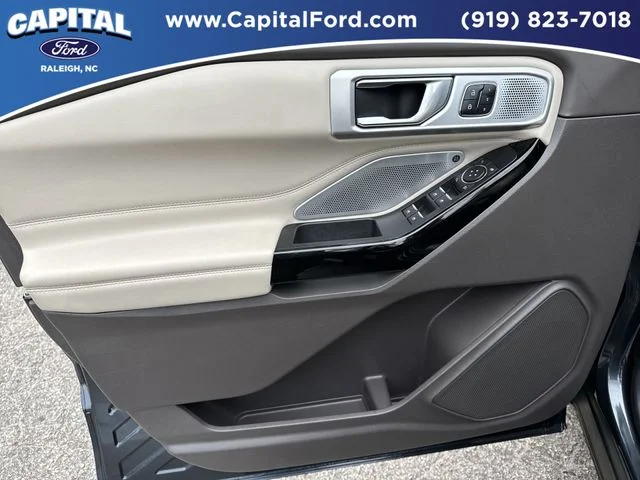 Used 2022 Blue Ford Platinum image 20