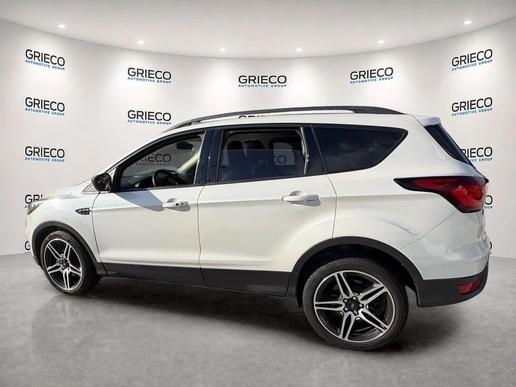Used 2019 White Ford SEL image 5