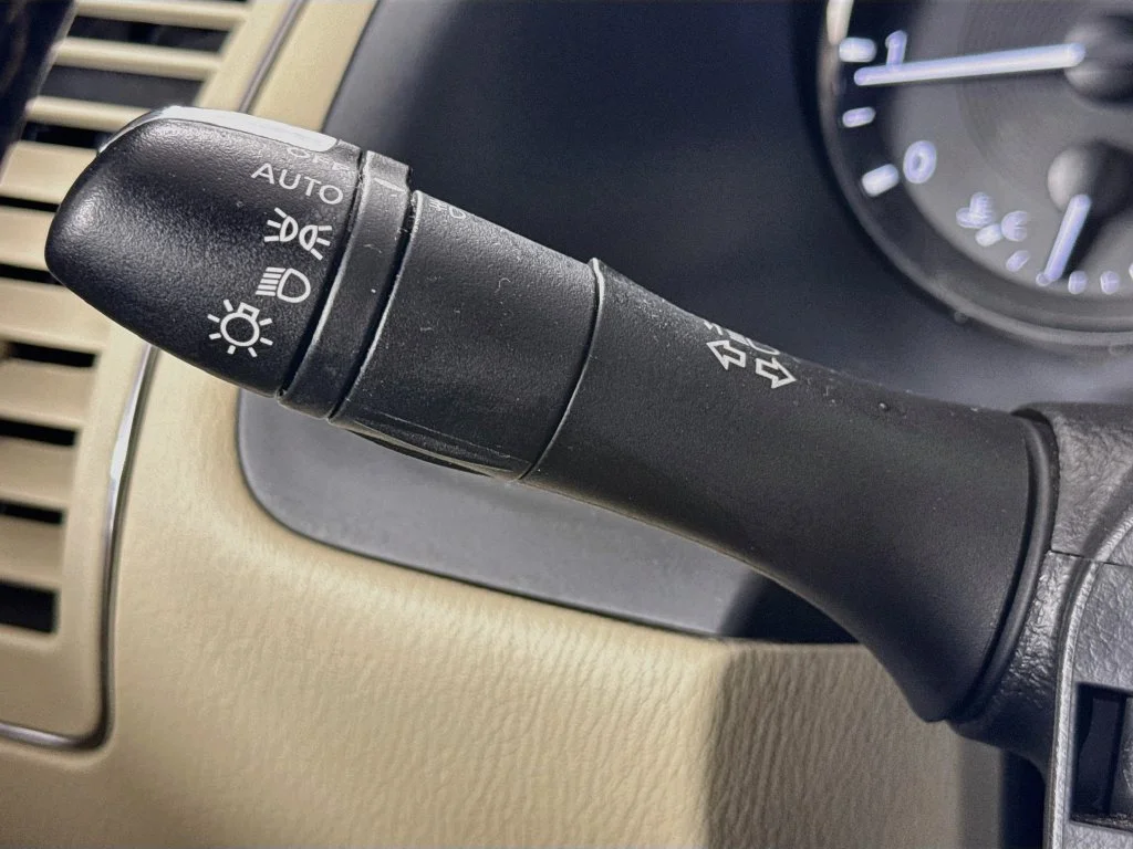 Certified Used 2022 Red INFINITI LUXE image 14
