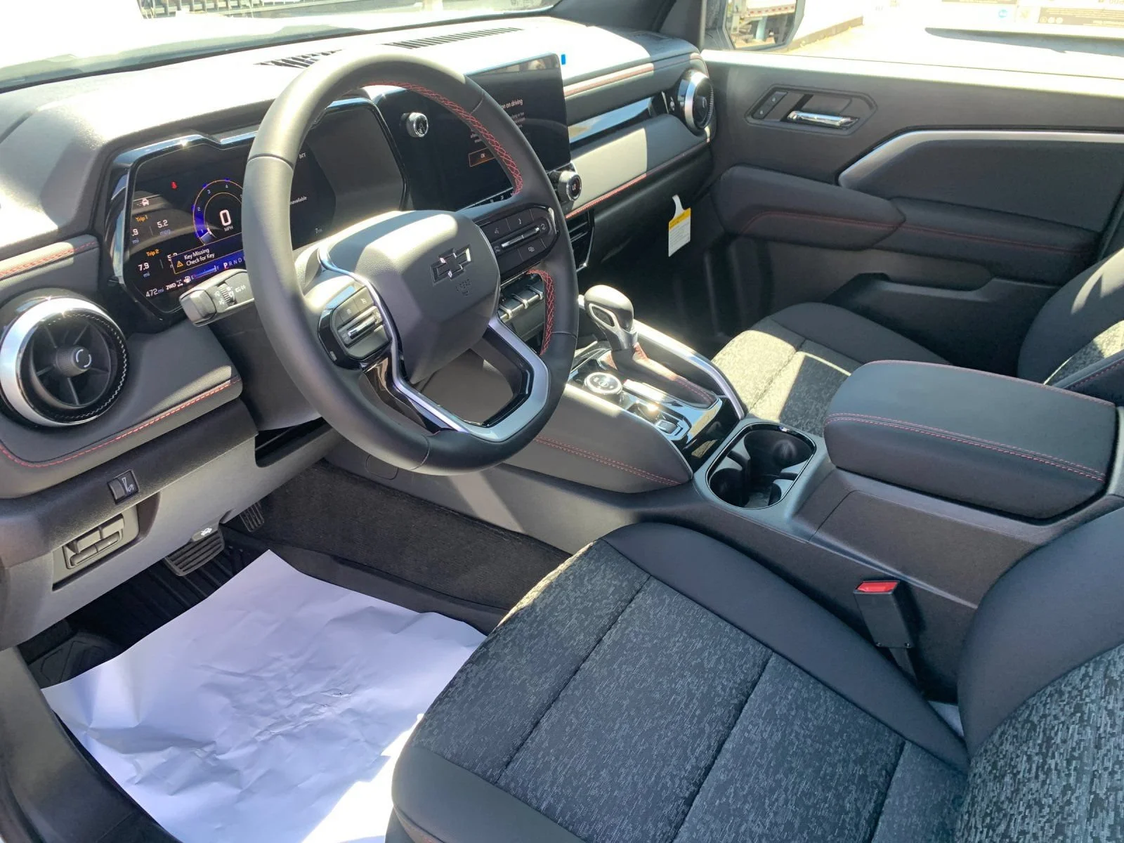 2026 Chevrolet Colorado Z71 - Photo 10