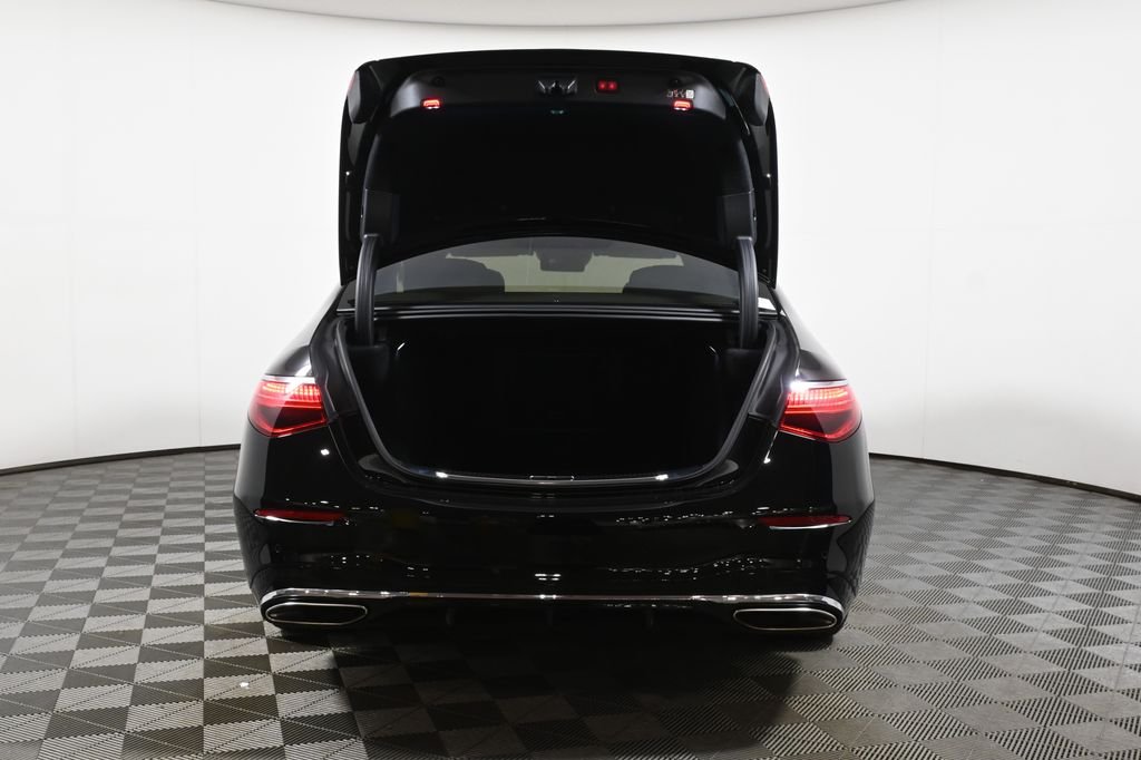 Certified Used 2025 Black Mercedes-Benz S 580 image 32