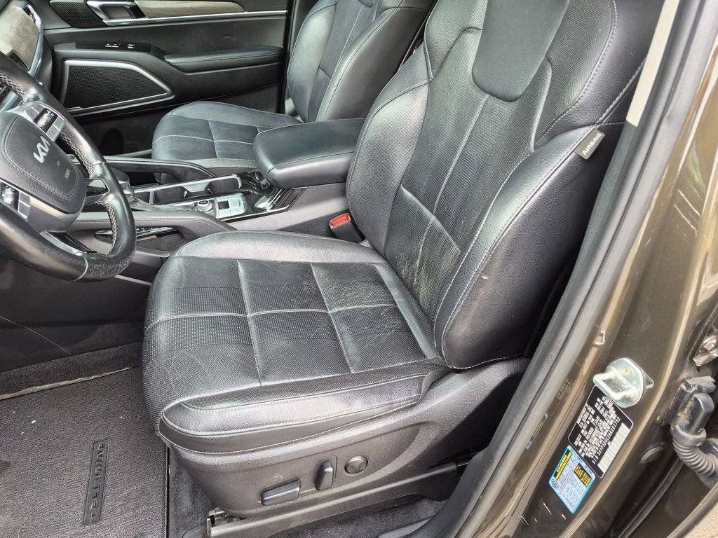 Certified Used 2022 Green Kia EX image 25