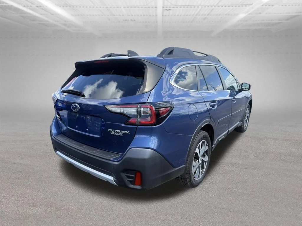 Used 2021 Abyss Blue Pearl Subaru Limited image 4