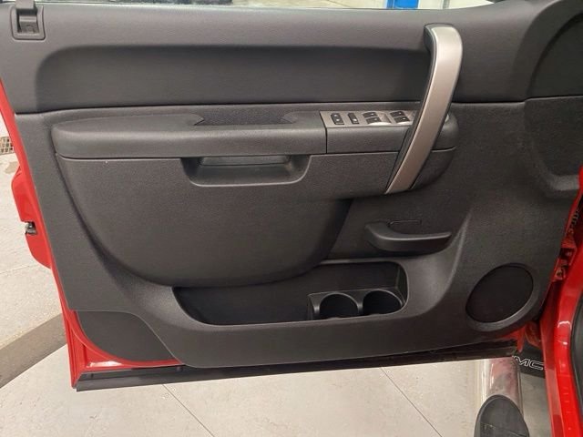 Used 2011 Red GMC SLE image 22