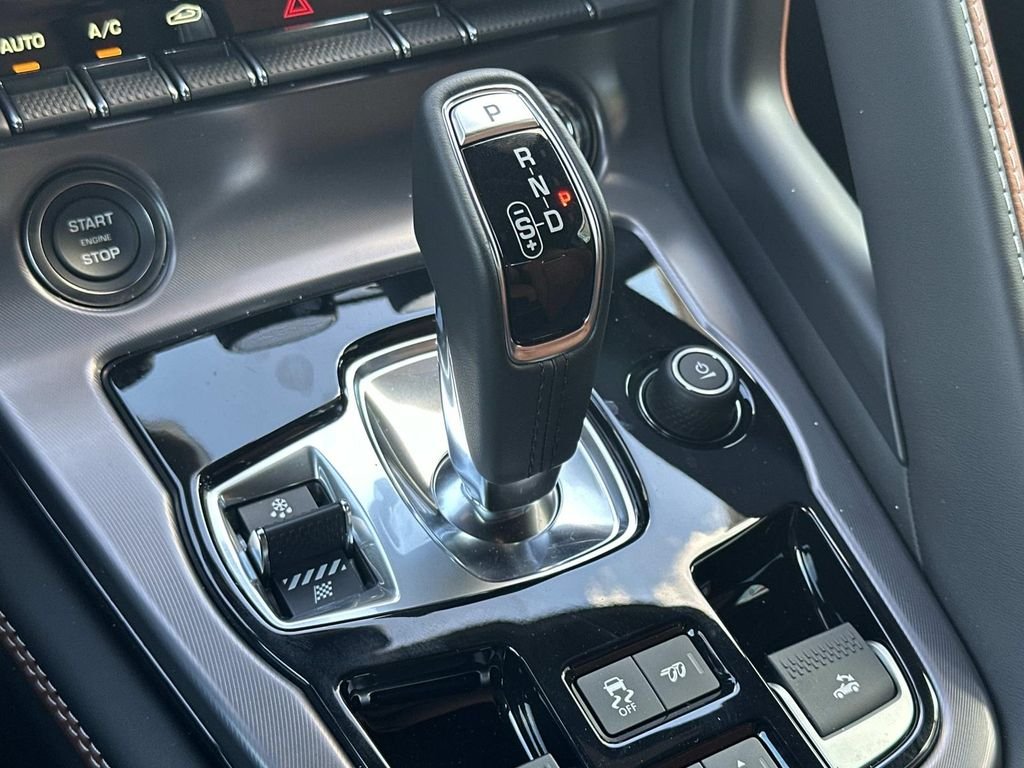 2024 Jaguar F-Type R75 - Photo 12