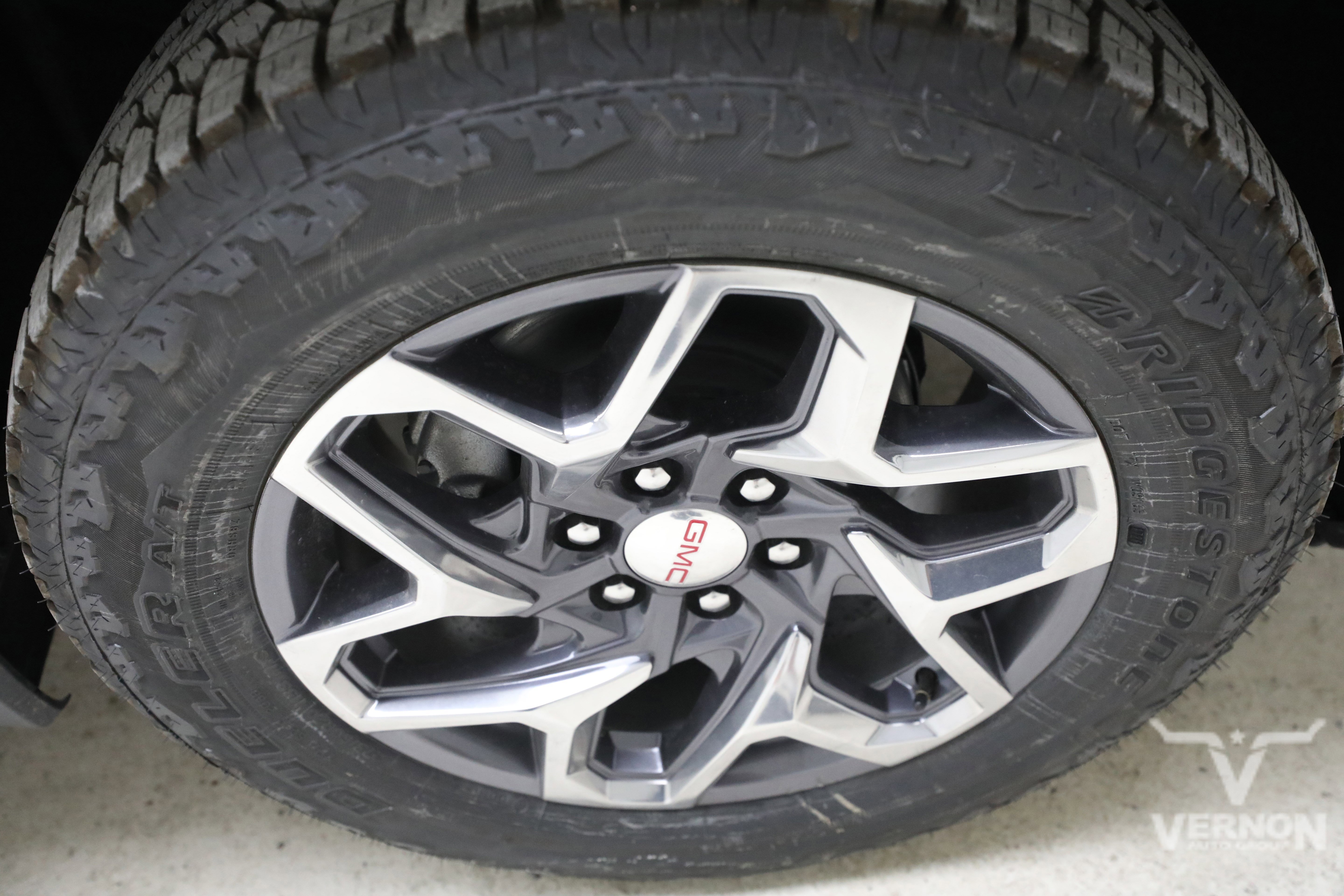 New 2026 Glacier White Tricoat GMC N image 29