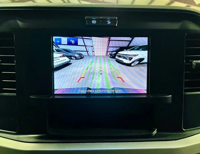 Used 2025 White Ford XL image 15