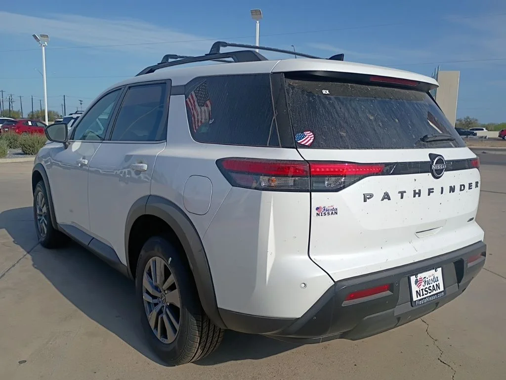 New 2026 Everest White Pearl TriCoat Nissan SV image 4