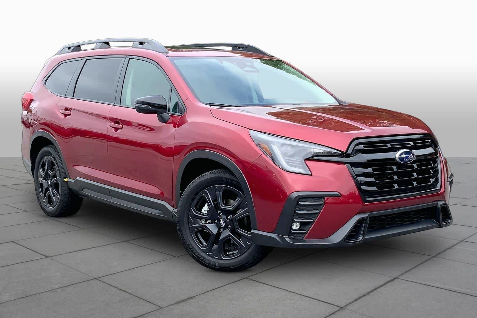 Used 2023 Crimson Red Pearl Subaru Onyx Edition image 3
