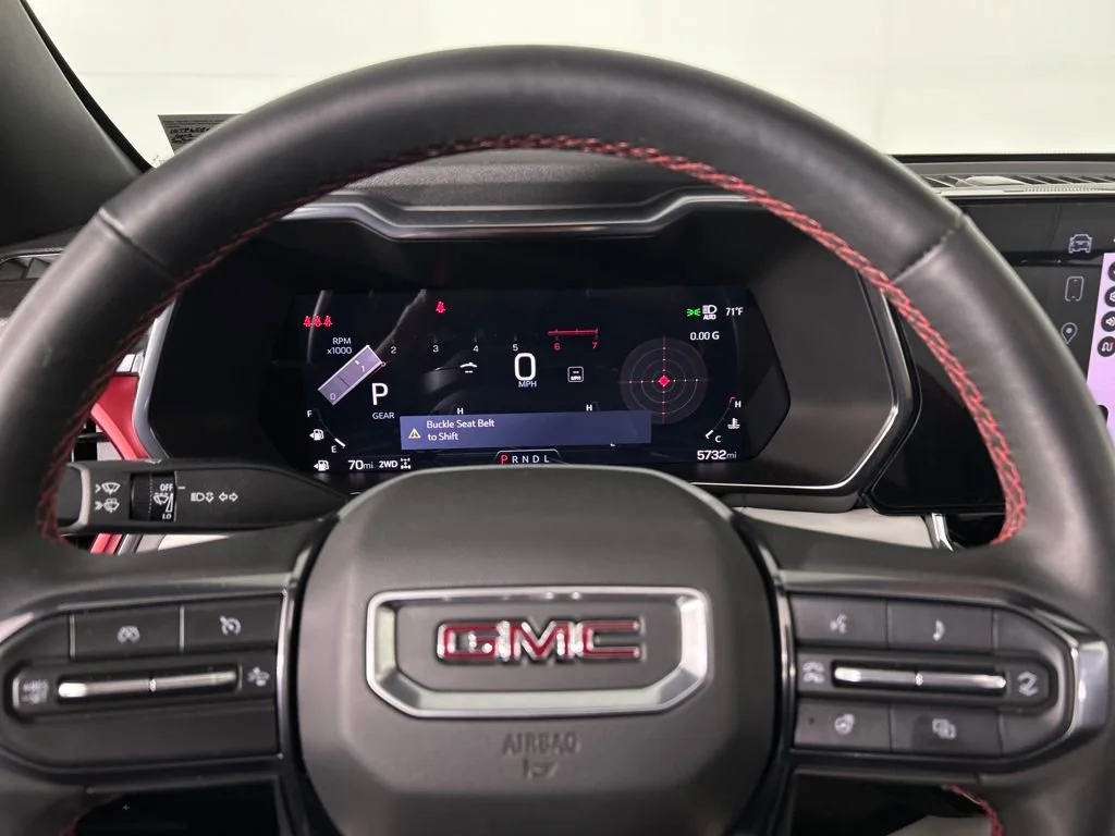 2024 GMC Canyon AT4X - Photo 14