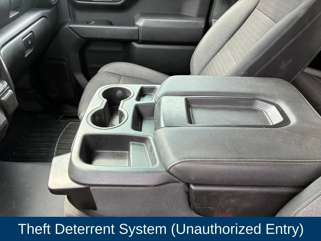 Used 2022 Summit White Chevrolet Custom image 23
