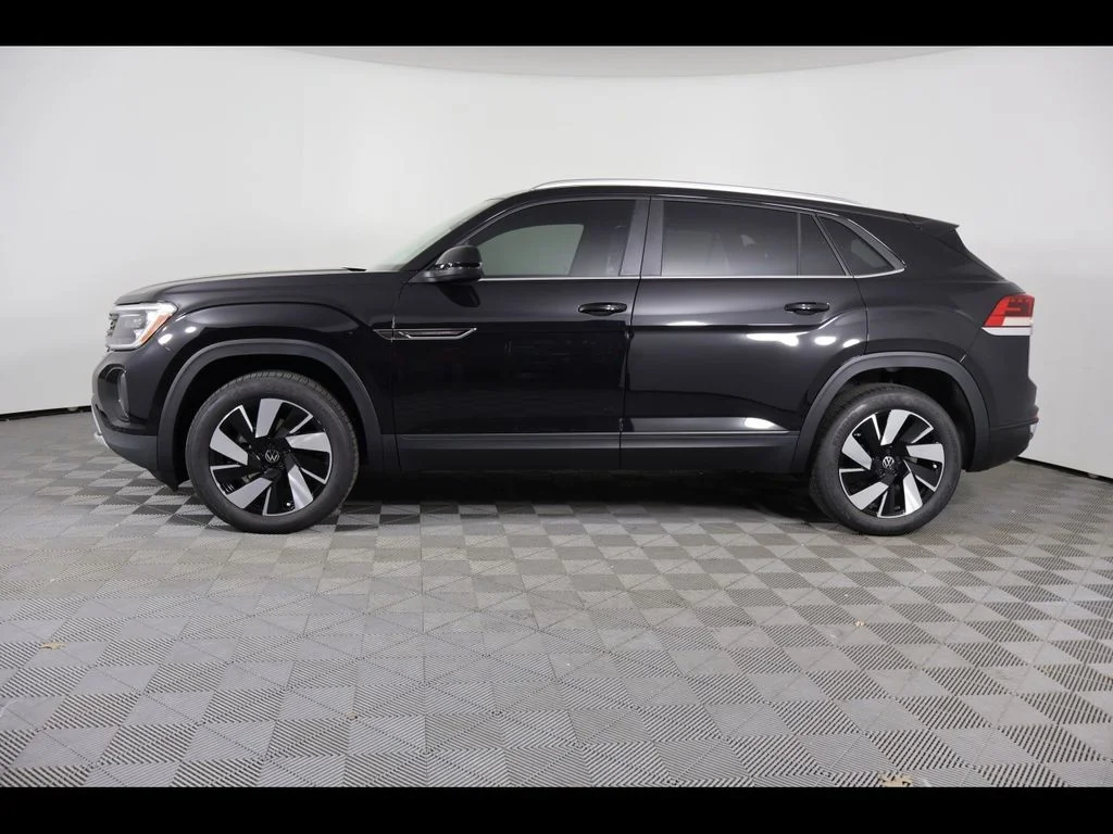 New 2026 Black Volkswagen 2.0T SE w/Technology image 2
