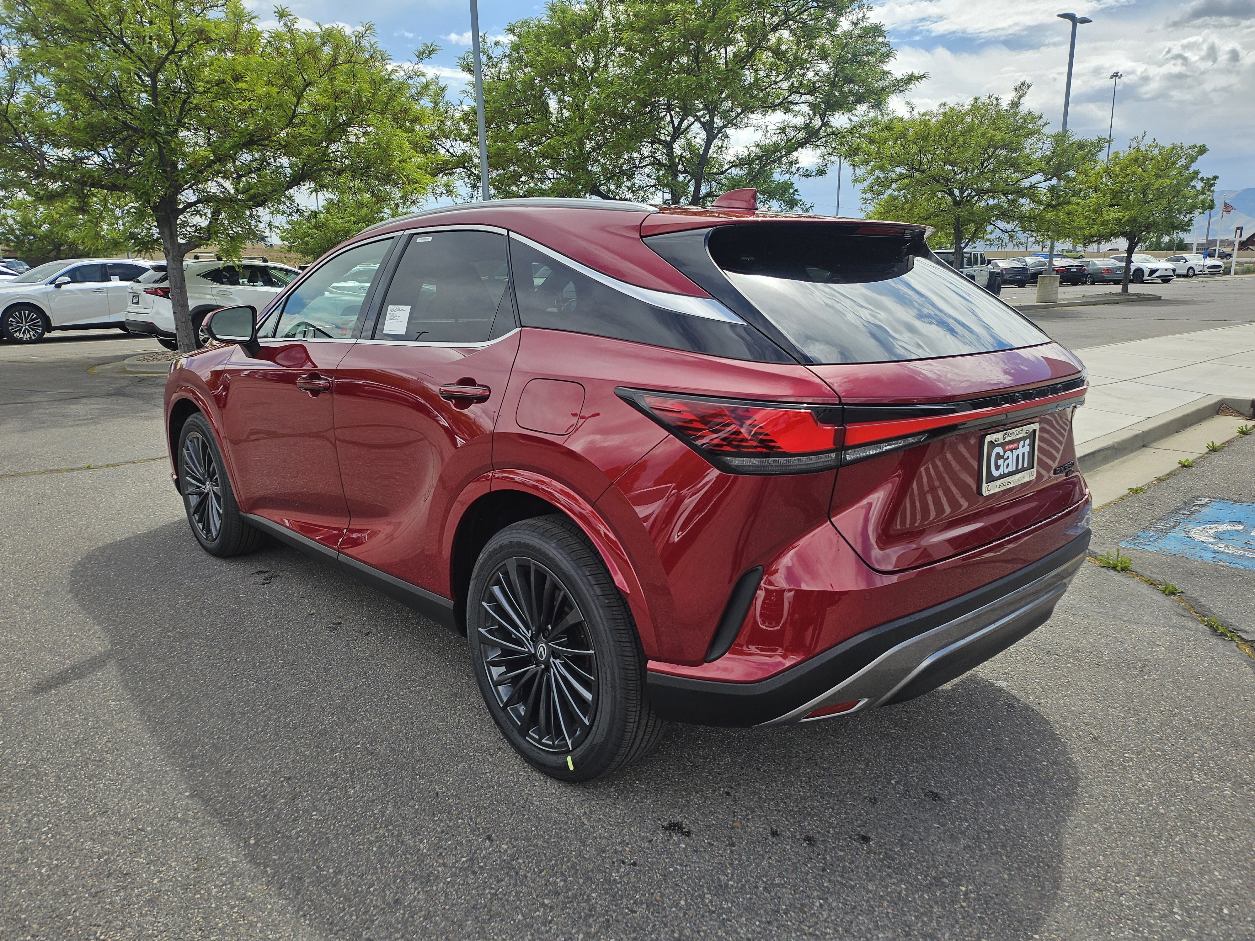 New 2026 Matador Red Mica Lexus PREMIUM image 8