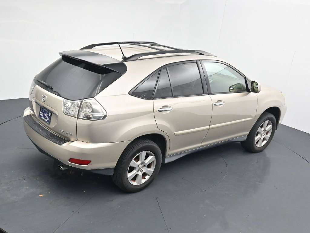 Used 2008  Lexus 350 image 16