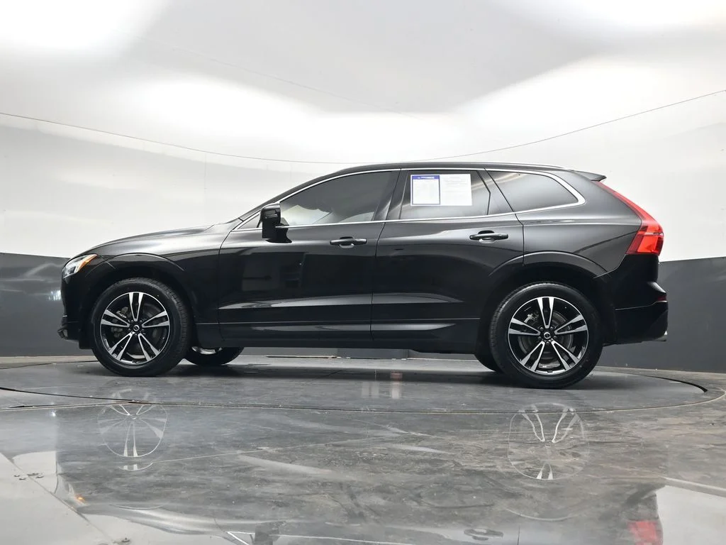 Used 2020 Onyx Black Metallic Volvo T6 Momentum image 43