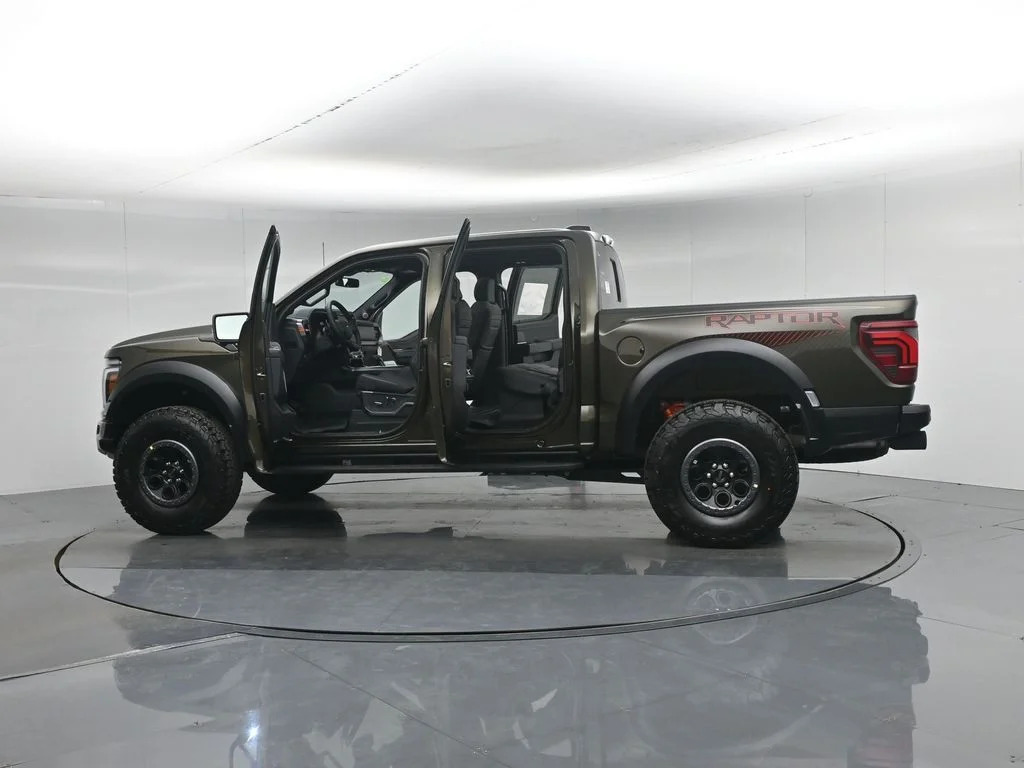 New 2026 Shelter Green Ford Raptor image 38