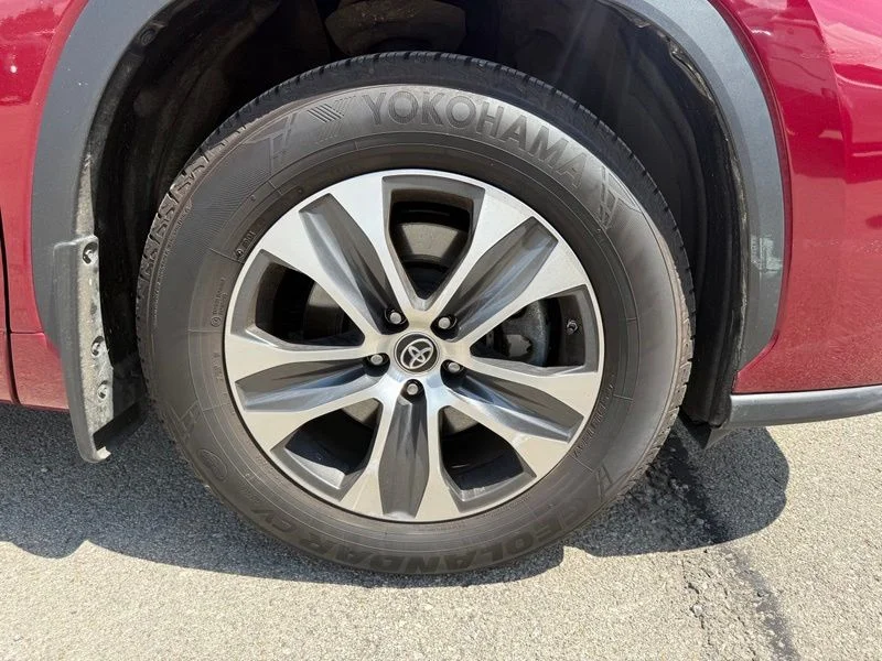 Used 2023 Red Toyota XLE image 4