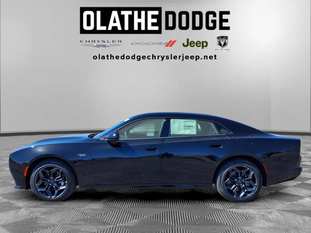 New 2026 Diamond Black Crystal Pearlcoat Dodge R/T image 21
