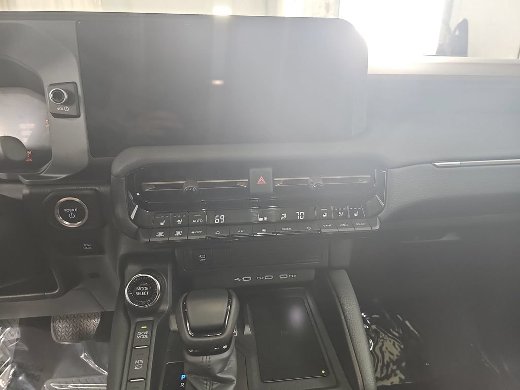 Used 2025 White Toyota 1958 image 25