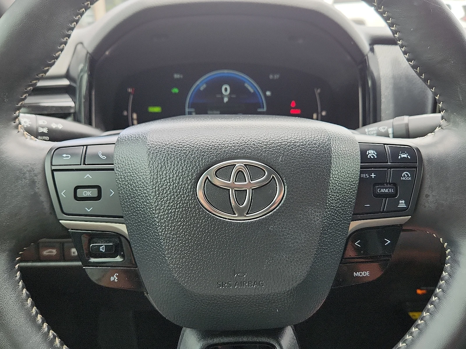 Used 2025 Gray Toyota SE image 24