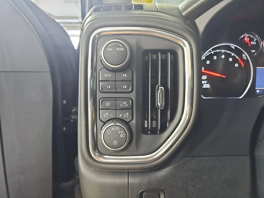 Certified Used 2020 Black Chevrolet LT Trail Boss image 30
