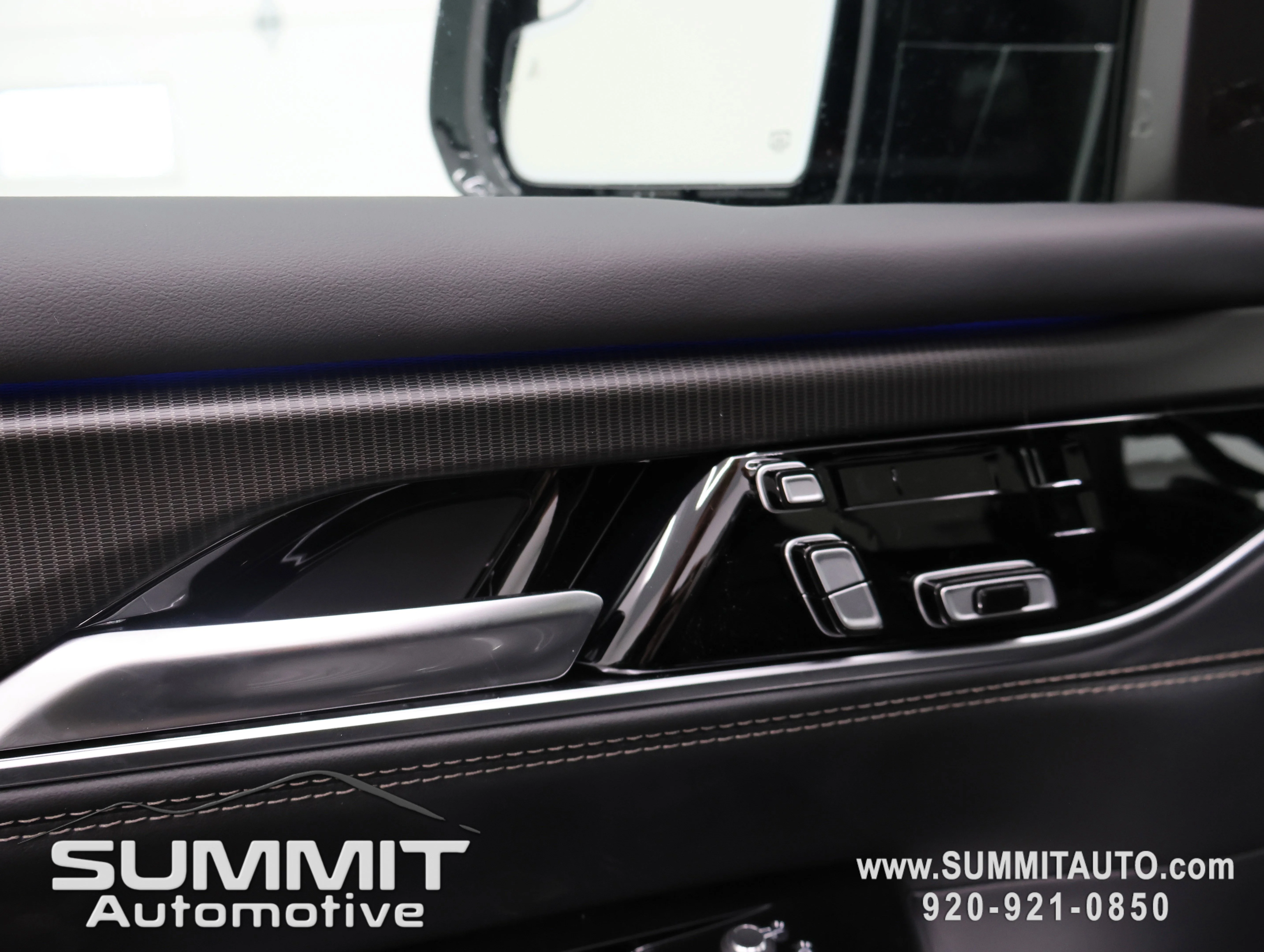 New 2026 High Gloss Black Exterior Paint Jeep Summit Obsidian image 50