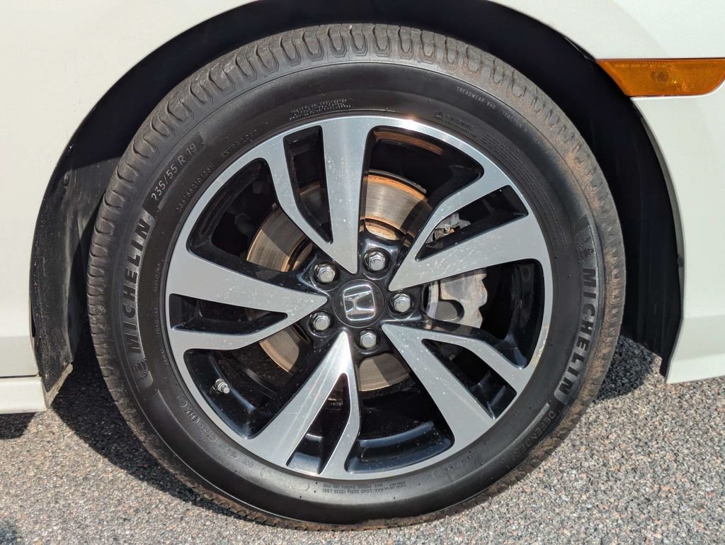 Used 2019 White Honda Elite image 11