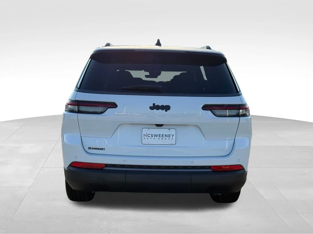 New 2026 Bright White Clear-Coat Exterior Paint Jeep Limited image 28