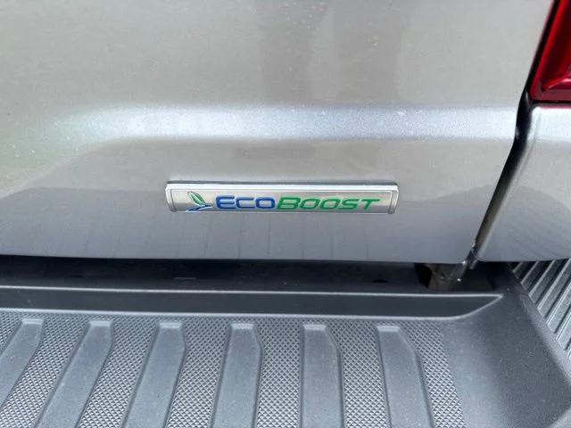 Used 2023 Silver Ford XLT image 15