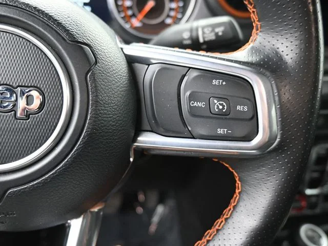 Used 2023 Black Jeep Mojave image 29