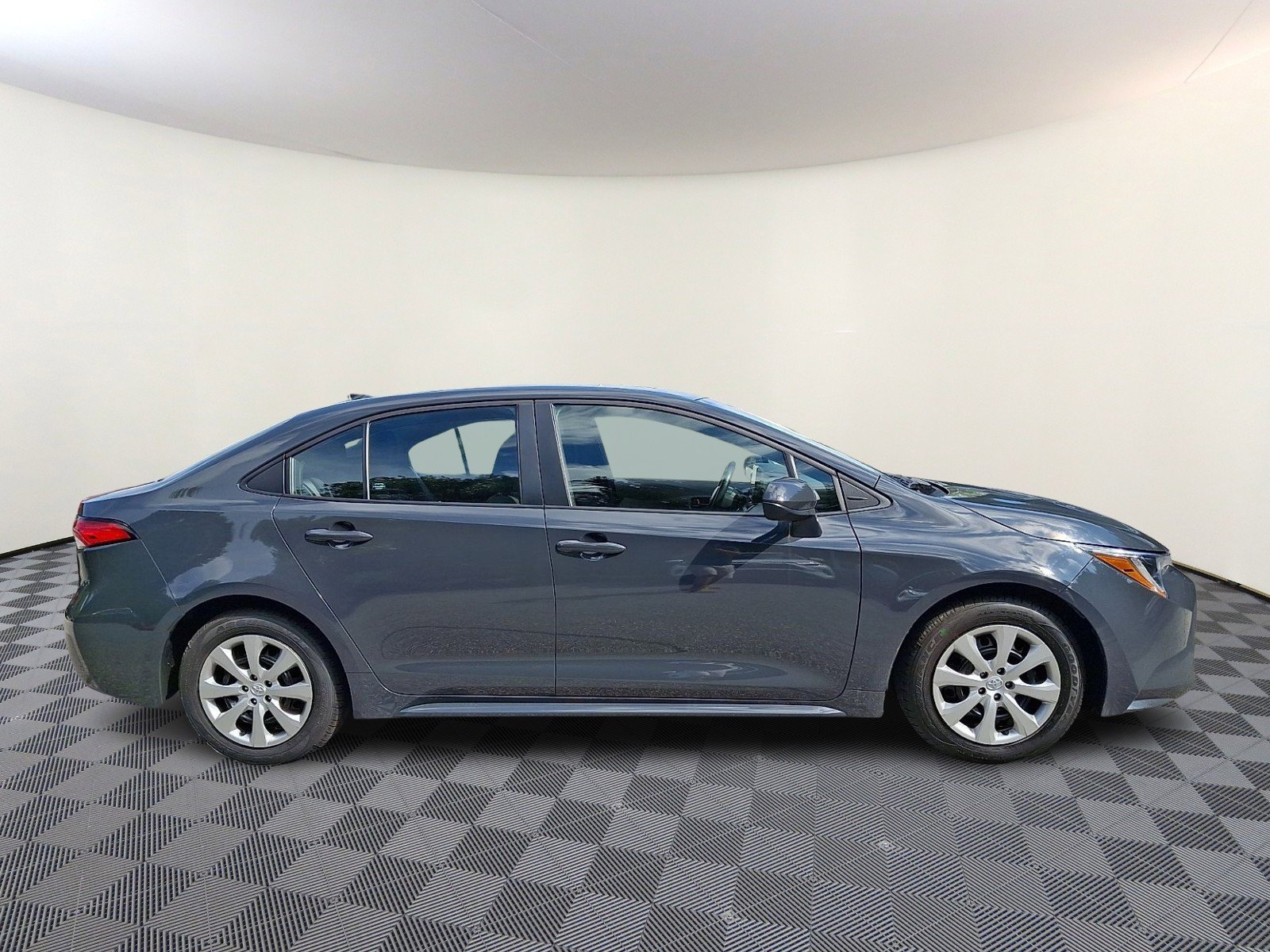 Used 2024 Underground   1L7 Toyota LE image 6