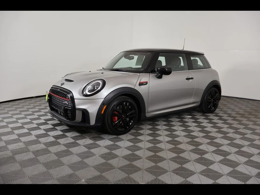 2023 MINI Hardtop John Cooper Works's photo