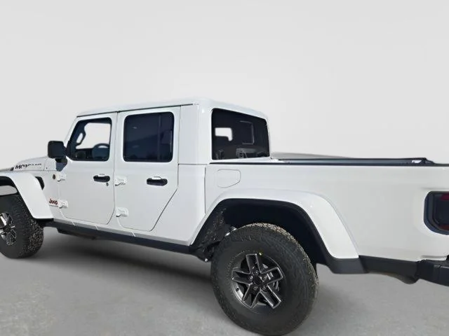 New 2026 Bright White Clear-Coat Exterior Paint Jeep Mojave image 8