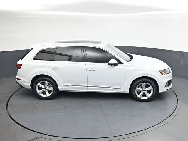 Used 2023 White Audi 55 Premium image 25
