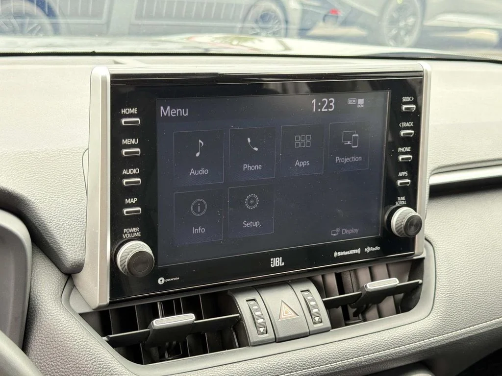 Used 2022 Midnight Black Metallic Toyota XLE Premium image 15