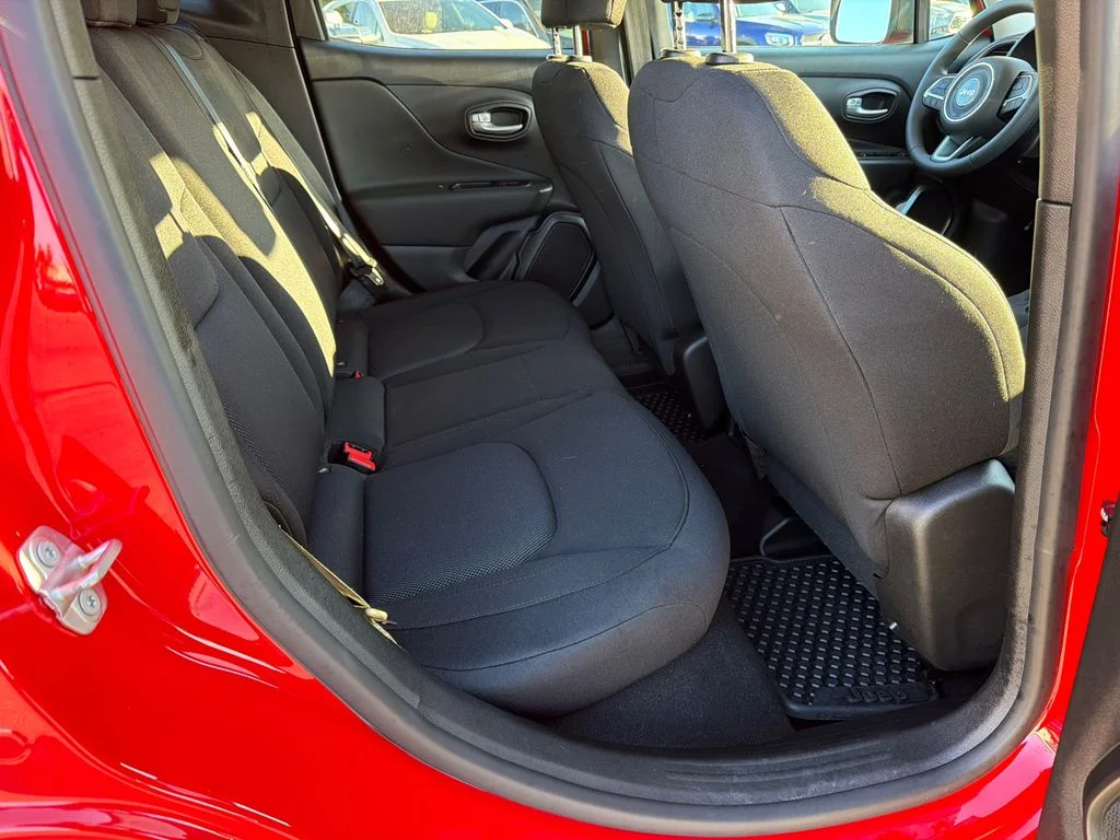 Used 2023 Red Jeep Latitude image 15