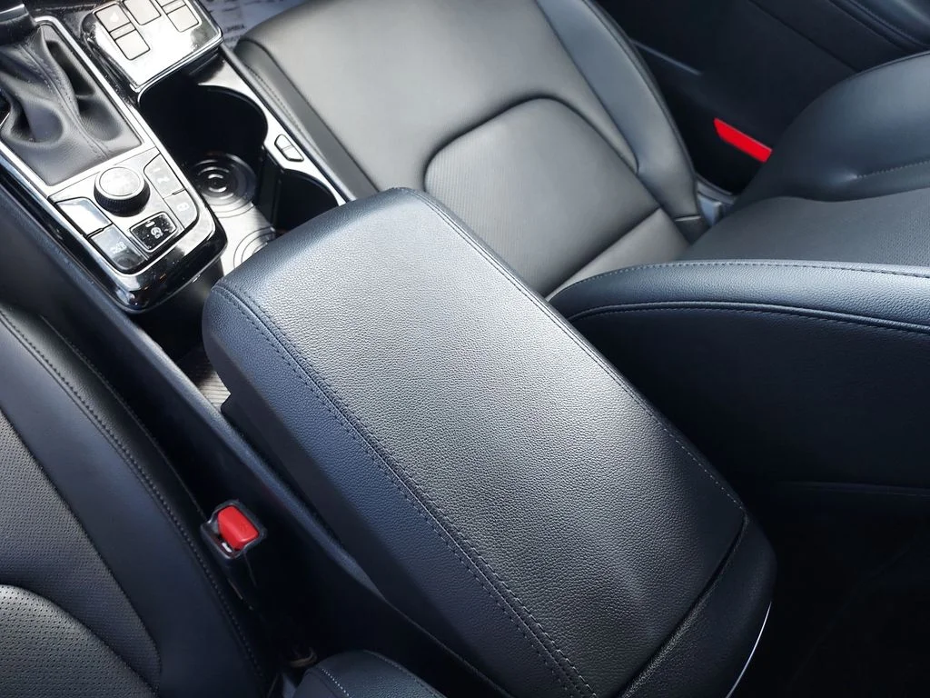 Used 2025 Black Kia EX image 27
