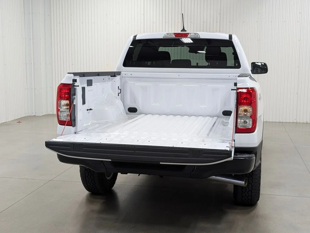 New 2026 Oxford White Ford XL image 20
