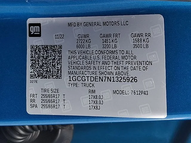 Used 2022 Blue Chevrolet Z71 image 26