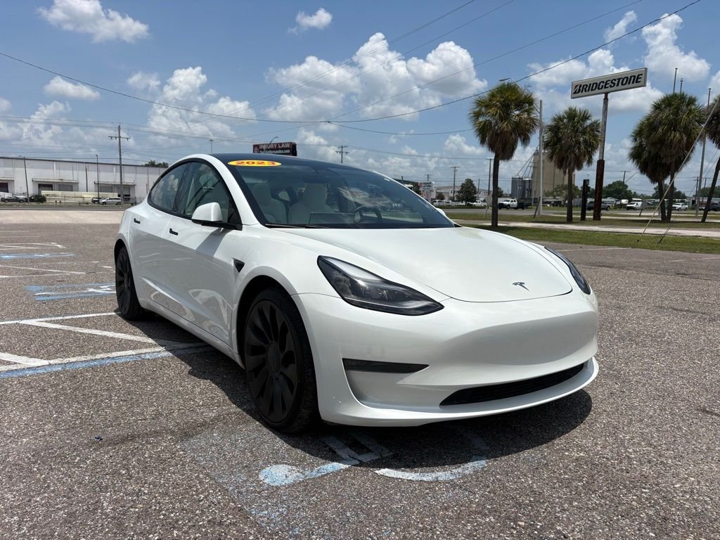 2023 Tesla Model 3 Performance's photo